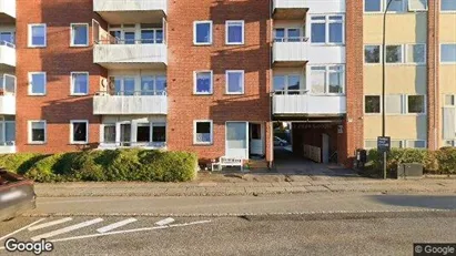 Lejligheder til salg i Charlottenlund - Foto fra Google Street View Lejligheder til salg i Charlottenlund - Foto fra Google Street View