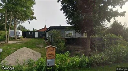 Lejligheder til salg i Ølsted - Foto fra Google Street View Lejligheder til salg i Ølsted - Foto fra Google Street View